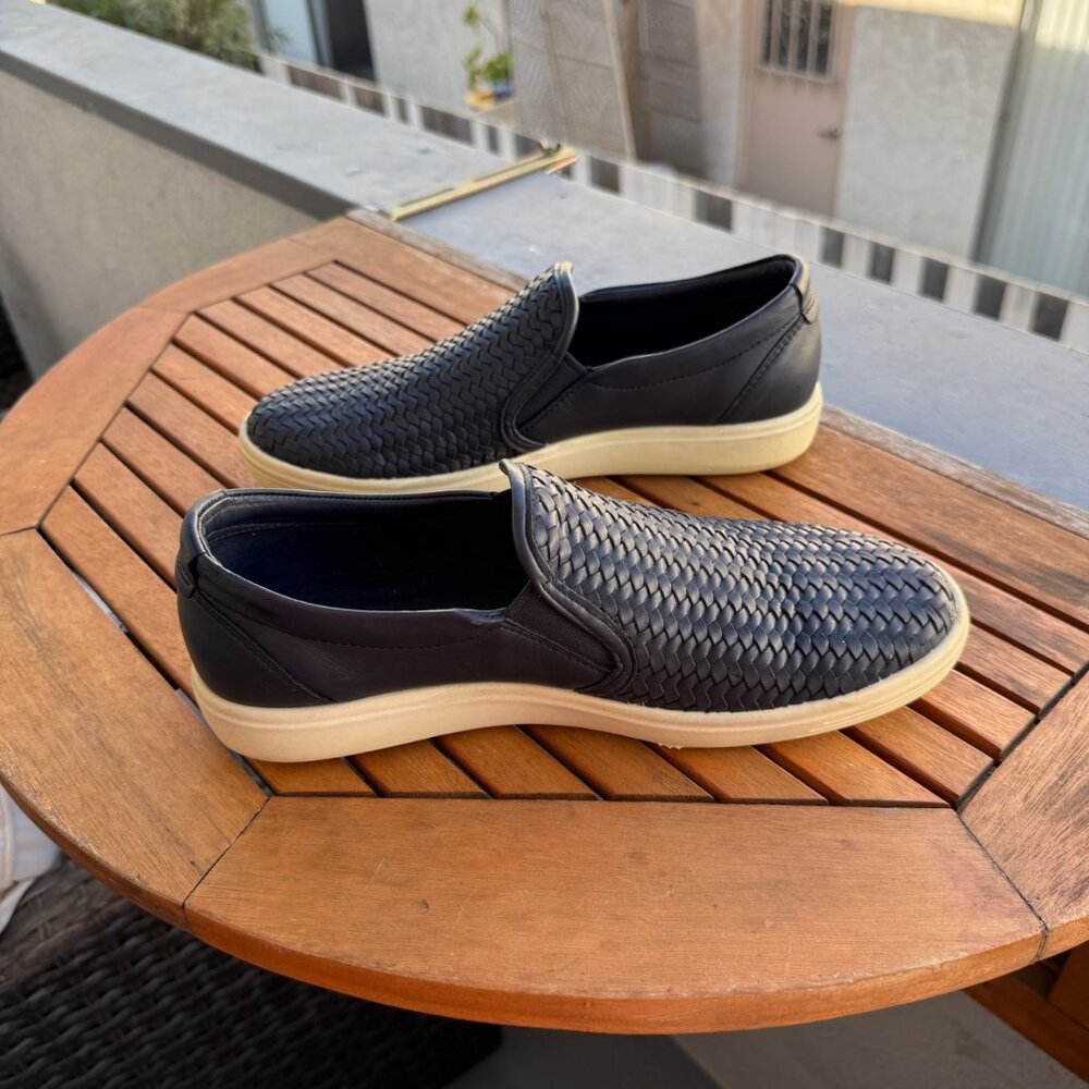 Ecco Womens Black Woven Leather Slip-On Shoes Extra Width - Picture 3 of 8